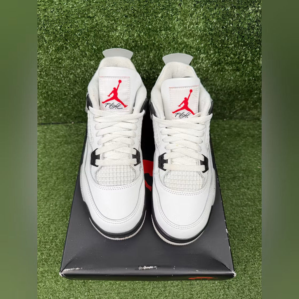 Used - Air Jordan 4 Retro White Cement (2025) (GS) - US 6Y - detail 2