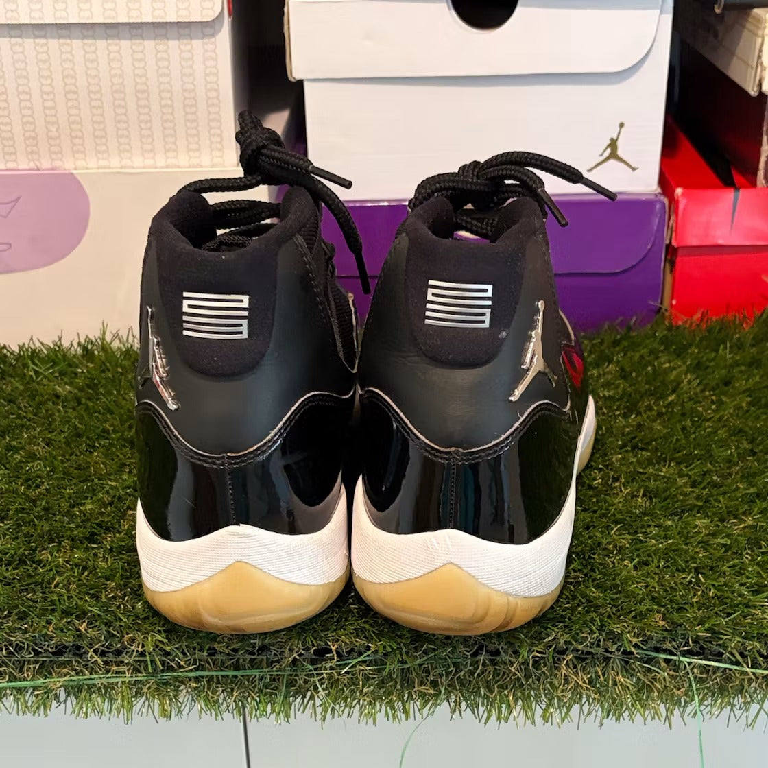 Used - Air Jordan 11 Retro Jubilee 25th Anniversary - US M 12 - detail 1