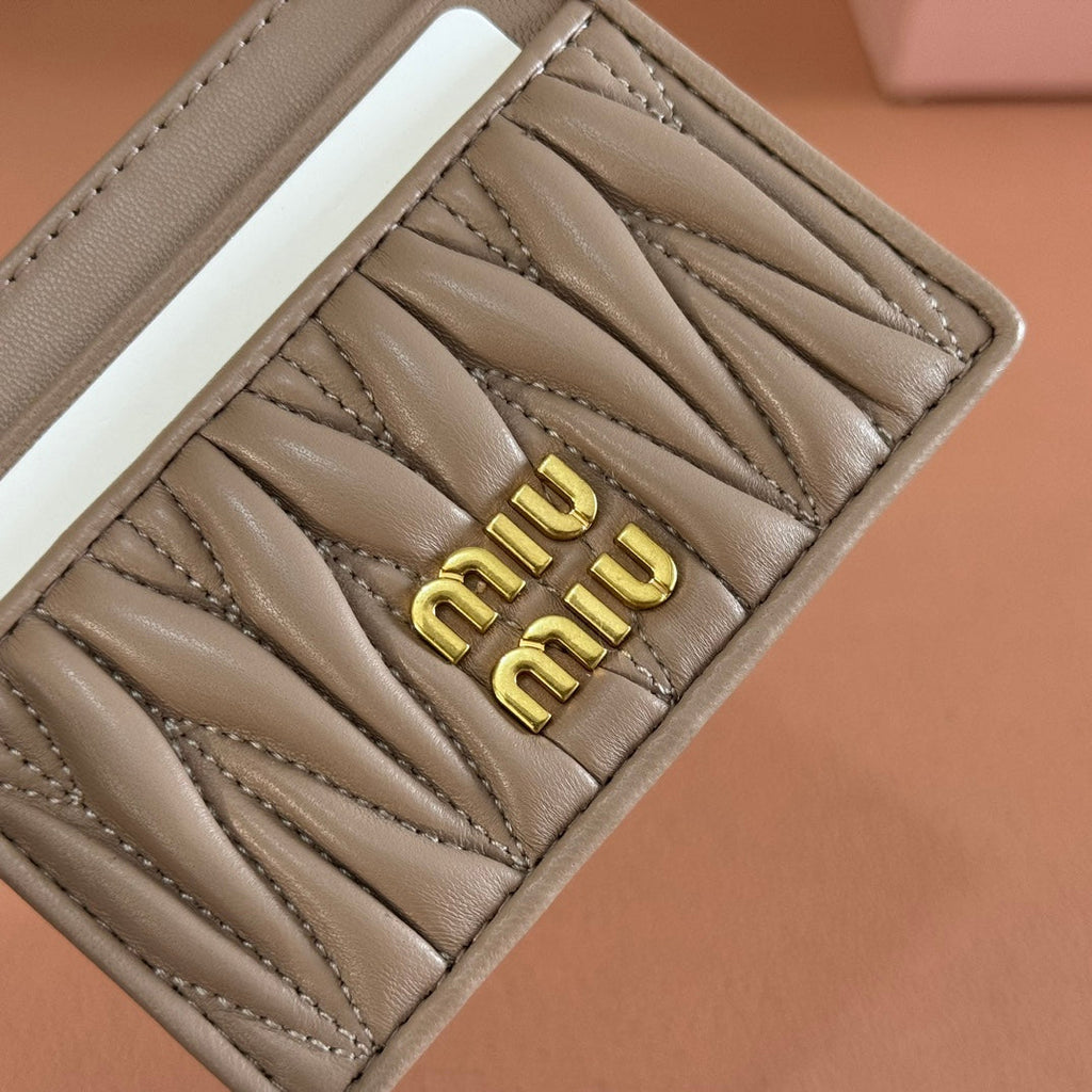 MM Matelassé Card Holder 10.5 in Beige Calfskin
