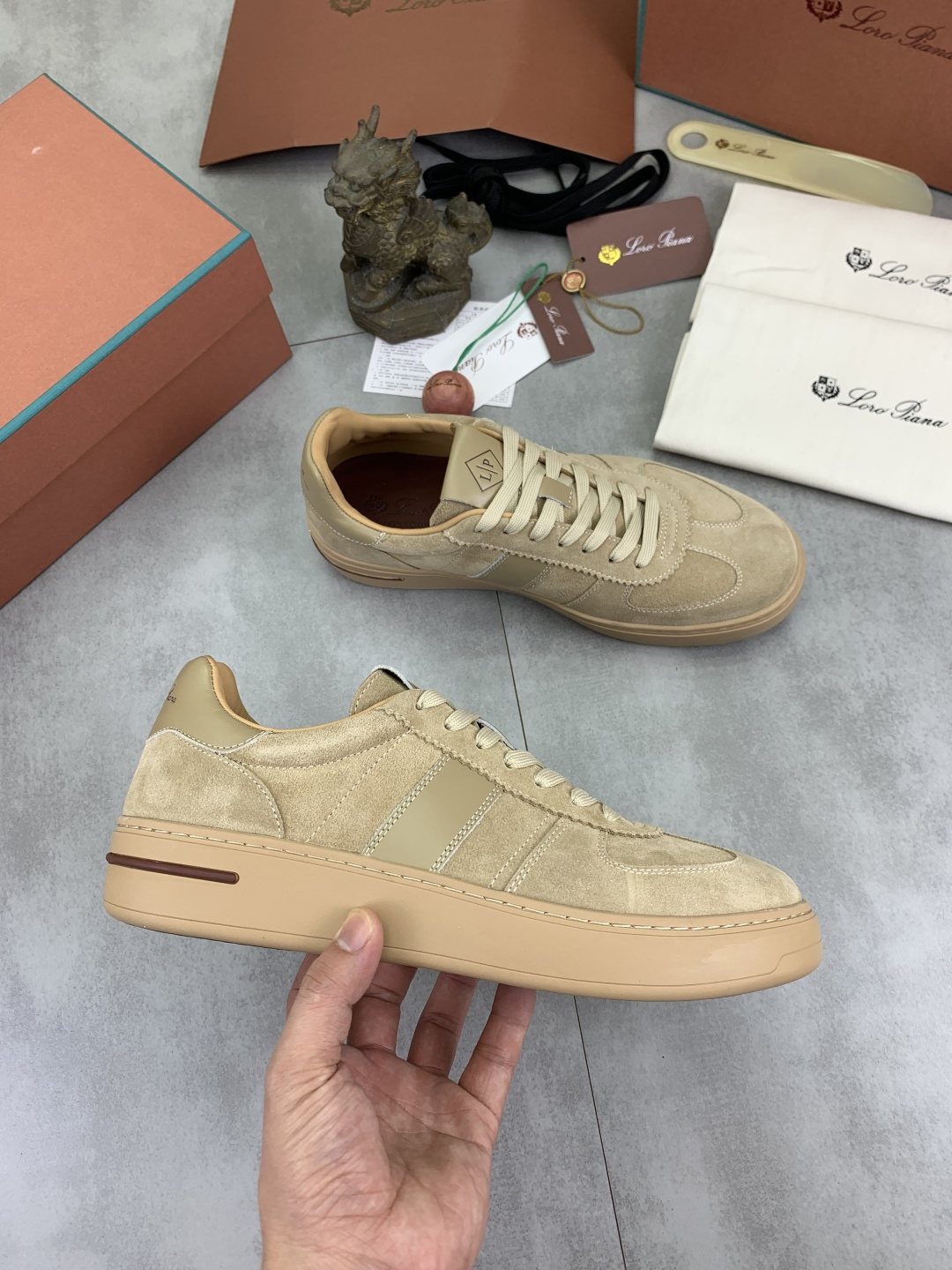 微商相册测试鞋子-Loro Piana Beige Low-Top Sneakers — side
