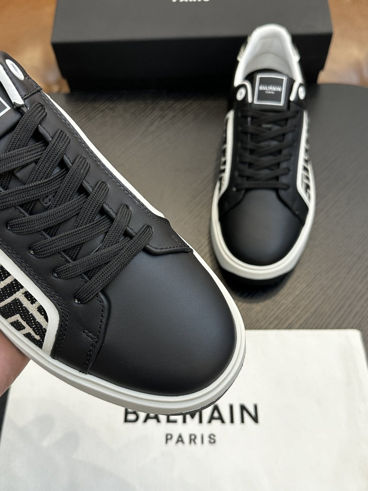 Balmain B-Skate Black and White Sneakers — detail