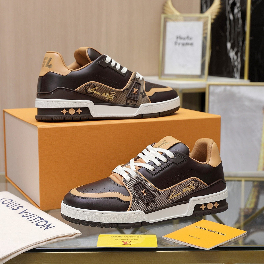 Louis Vuitton Black and White Low-Top Sneakers — detail