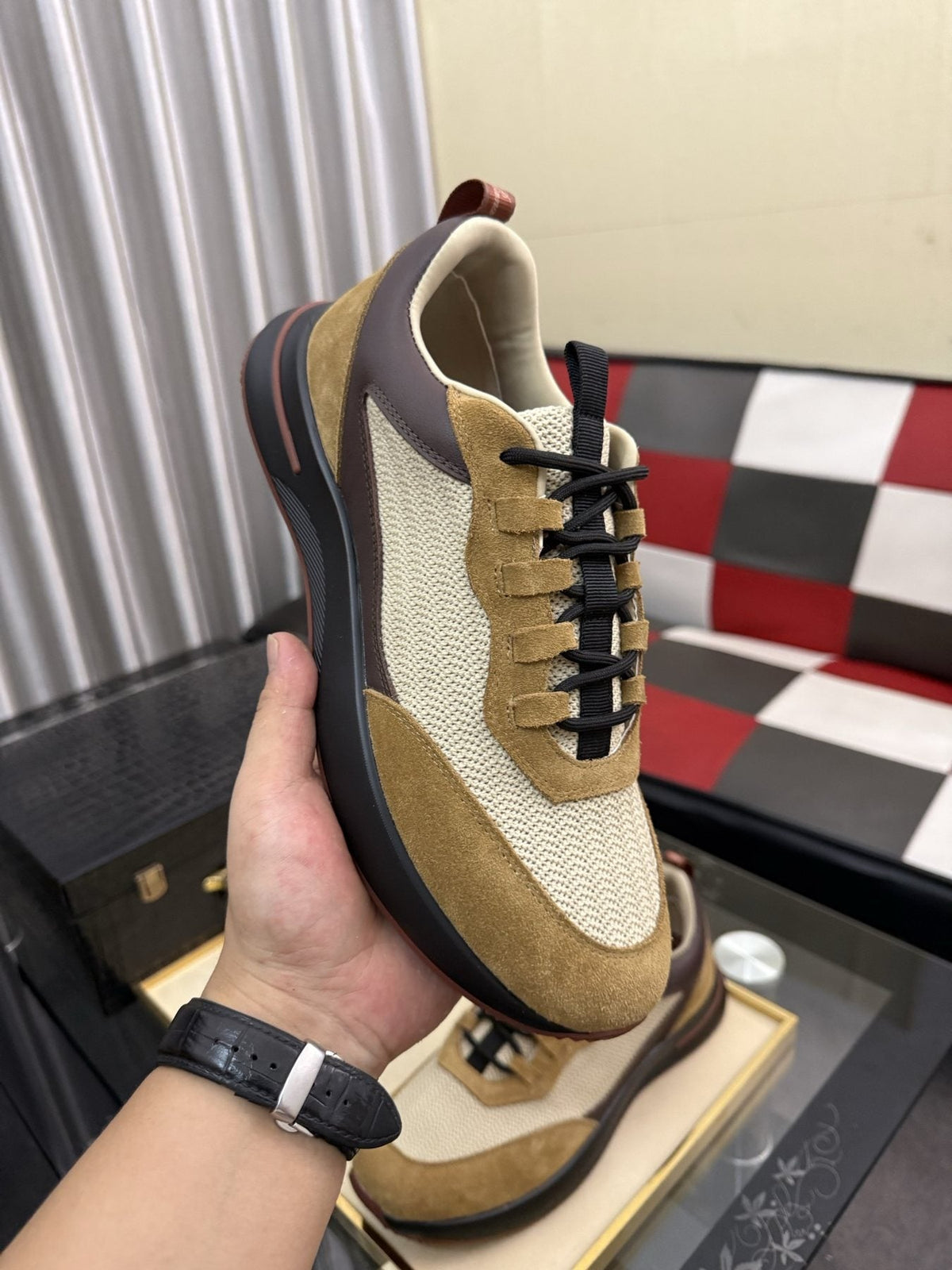 Color-Blocked Low-Top Lace-Up Sneakers — model