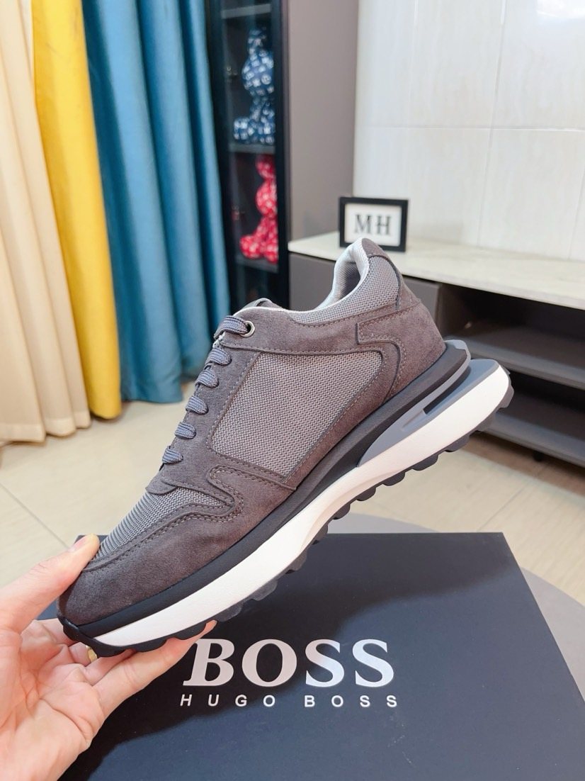 Hugo Boss Layered Low-Top Sneakers — model