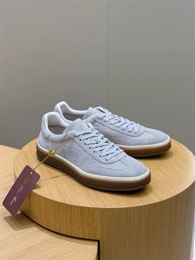 Men’s Low-Top Lace-Up Sneakers — front